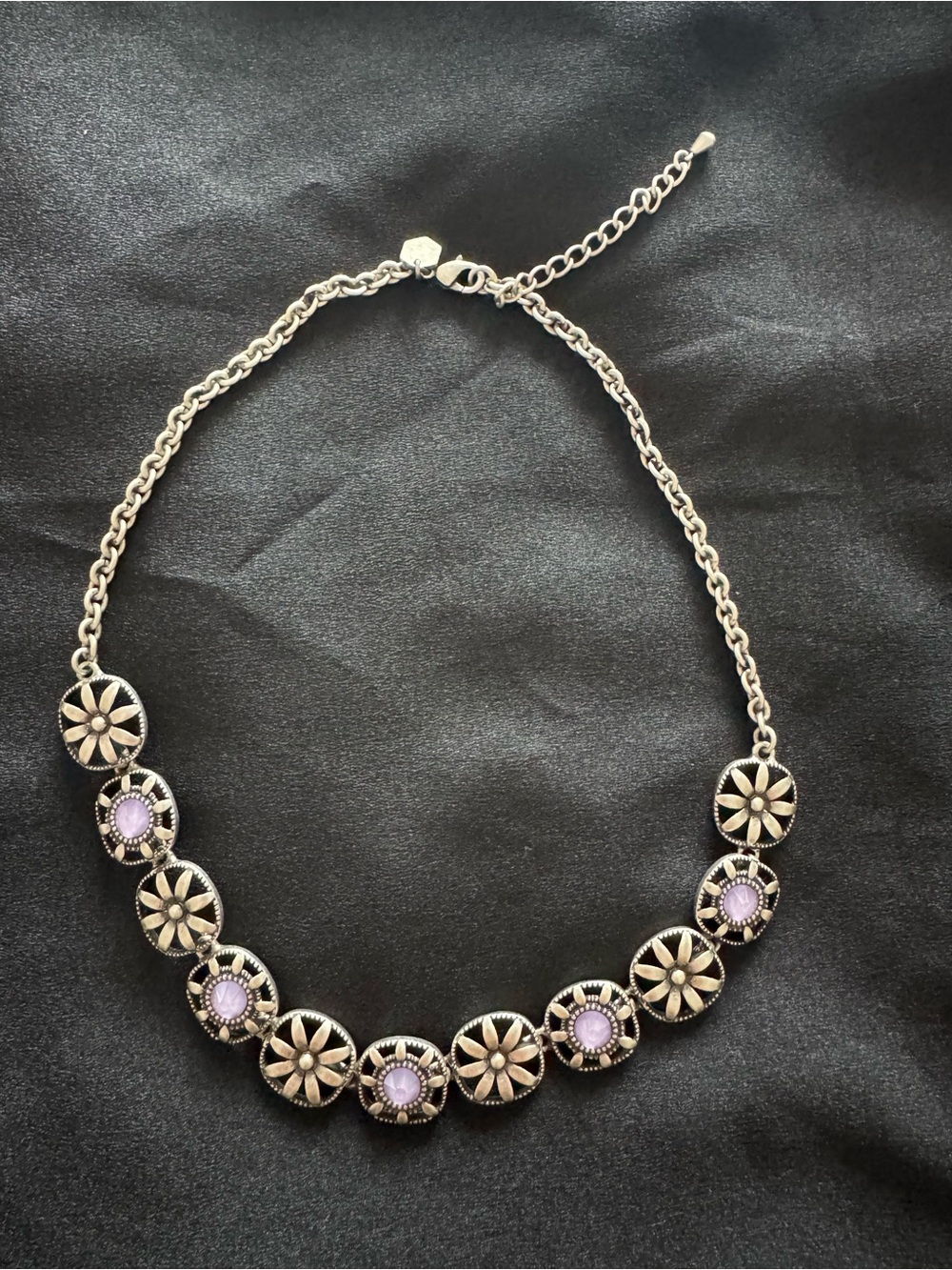 Touchdown Crystal by Swarovski, Flower power, necklace, new in box